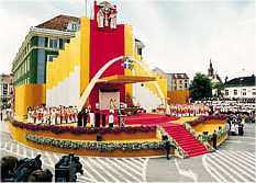 Ołtarz podczas Mszy św. odprawianej przez św. Jana Pawła II, 4 czerwca 1997 r. w Kaliszu